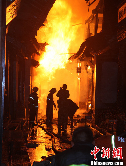 3月11日晚20时33分,云南省丽江古城发生火灾,明火于当晚23时47分扑灭.
