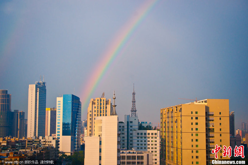 广东惠州风雨过后美丽彩虹挂天际