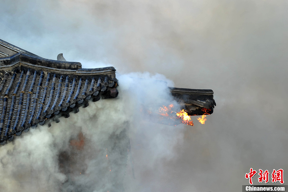 北京园博园在建标志性建筑永定塔发生火灾