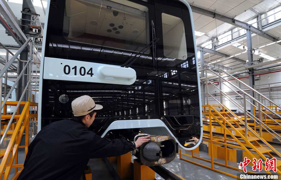 中国首条高寒地铁线展开多项测试