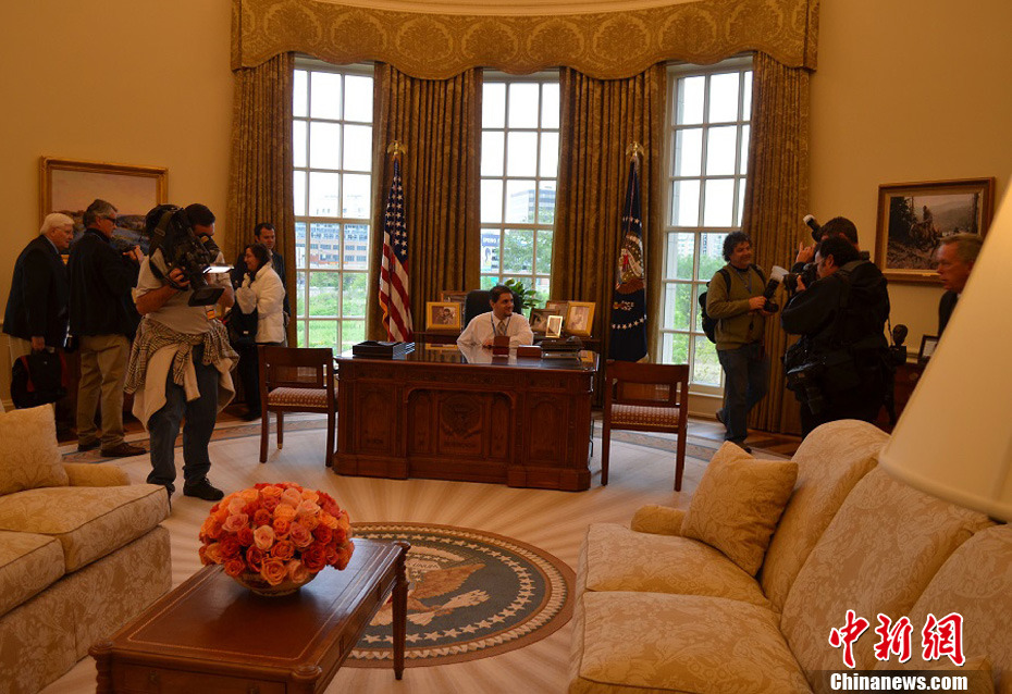 小布什图书馆仿造白宫总统办公室