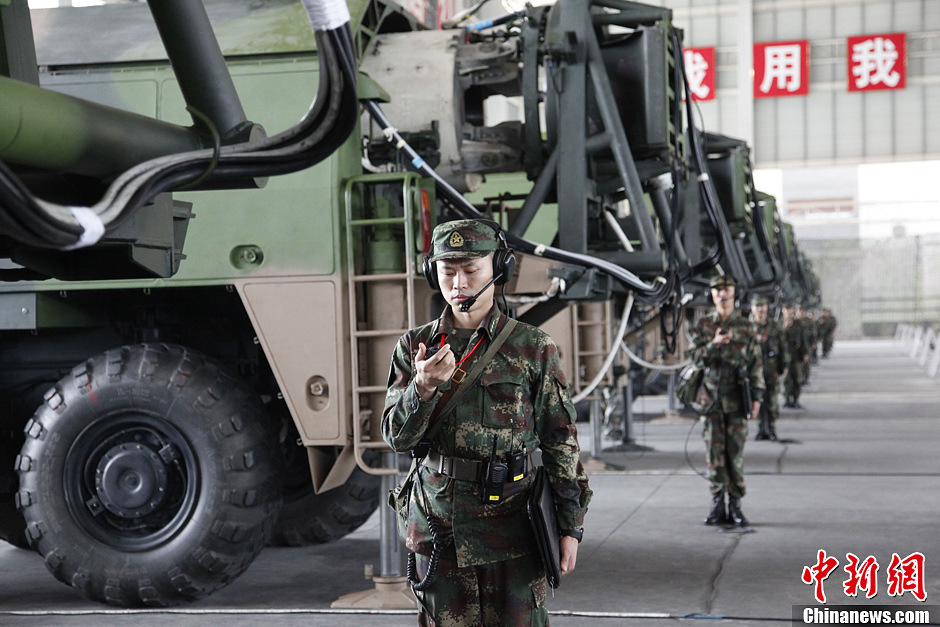 第二炮兵常规导弹第一旅进行导弹发射训练