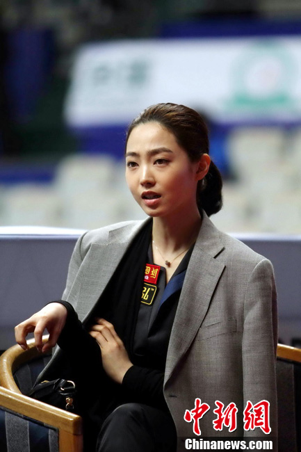 世界9球中国公开赛 车侑蓝披男士西装惹人怜