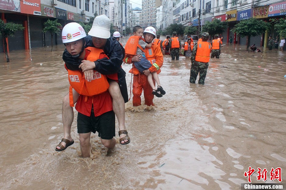 7月18日,四川广元境内遭遇暴雨和特大洪水袭击,导致该市旺苍,苍溪