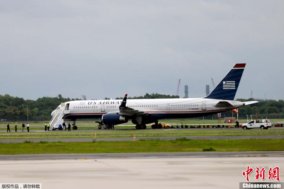 美国费城,因获悉飞机上有爆炸物,一架从爱尔兰起飞的全美航空公司航班