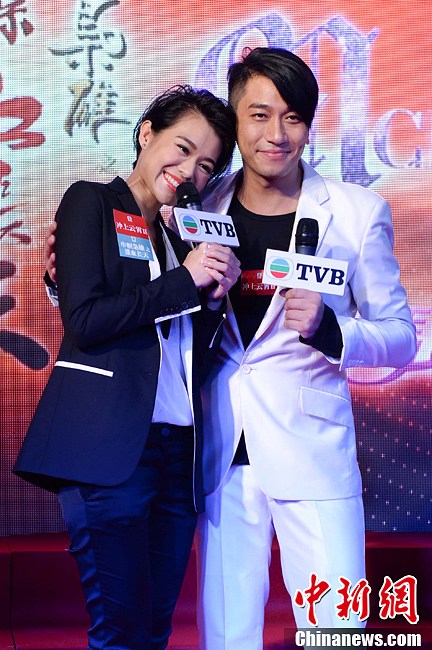 胡杏儿,吴卓羲亲密亮相北京影视展