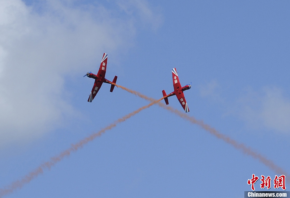 长春第三届航空节开幕天之翼飞行表演队亮相