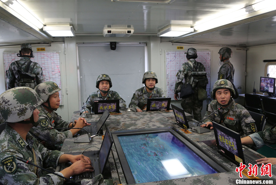 陆军第54集团军防空旅参加实弹对抗演习