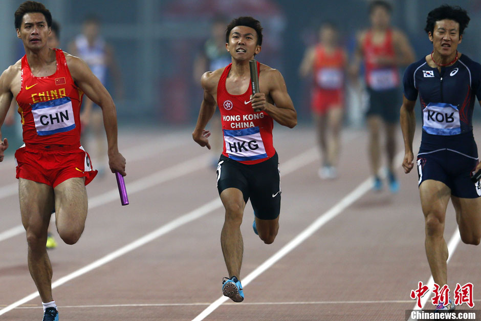 东亚运动会:中国香港队摘男子4×100米接力银牌