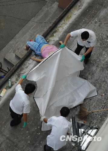 中央民族大学美声教师27岁女儿离奇死亡图