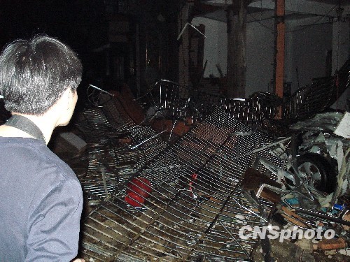 图:广东普宁因燃放烟花引发火灾