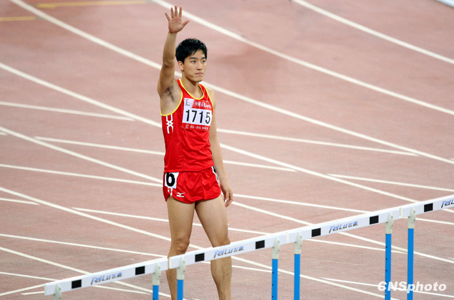 刘翔小组第二轻松晋级110米栏决赛