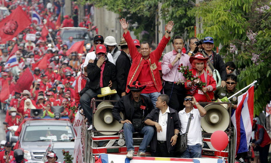 泰国红衫军穿城大游行欲瘫痪曼谷