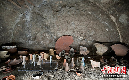 梵蒂冈官员在记者会上宣布,他们在罗马圣保罗大教堂附近一个地下墓穴