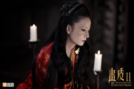 赵薇《画皮Ⅱ》面具新娘照 "刀疤脸"红妆妖艳亮相