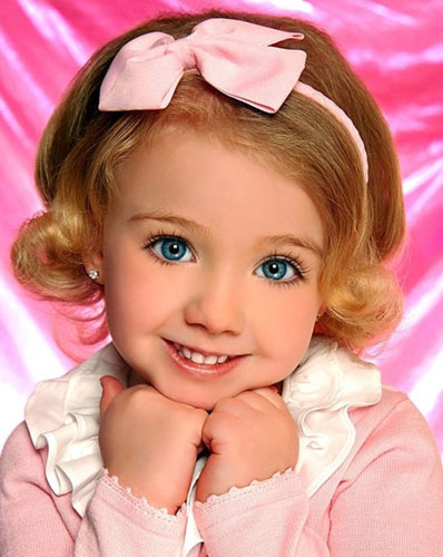 萌翻网友的可爱萝莉