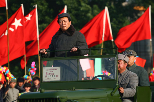 探班《建国大业》 "西苑机场阅兵"场景再现