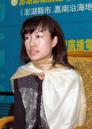 从钢琴师变"名嘴" 盘点扁媳黄睿靓从政五步曲(2)