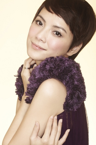 李心洁分享白皙清透肌养成秘诀