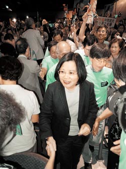 ��Ӣ�����أ�������ϯʱ�°��������̫��