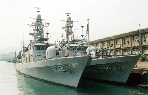 组图台海军龙江绥江两舰月底将退役