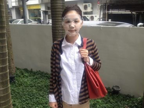 Ella微博上传“敷脸照”搞怪舒淇甘拜下风