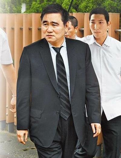 ��������������������������������ں�̨��