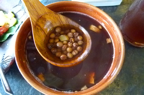 山苏树豆都入菜 台湾原住民美食健康又好吃