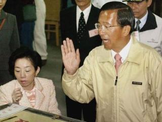 ������ˮ������������������϶�̰������