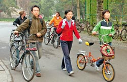 台湾开展“文化光点计划”龙应台向大陆学府招手