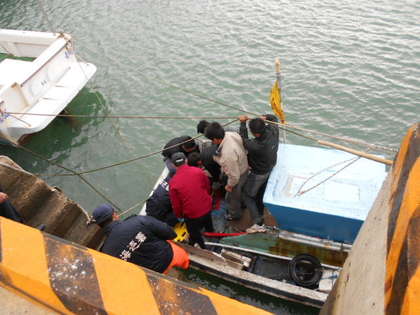 ̨�����ӳ���ʰ�ݱ�ʧ�پ���Ѱ������ʬ��ͼ��