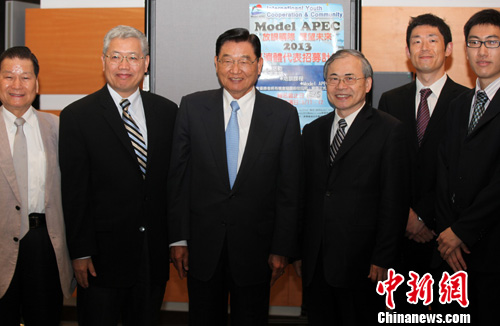 新闻中心 台湾新闻    江丙坤指出,关于"政"的问题,2005年"胡连会"