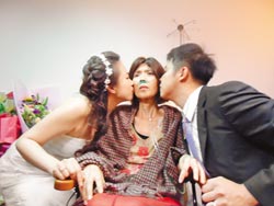 Ϊ��֢����ĸ��Բ��̨��Т�Ӳ����ڳɻ飨ͼ��