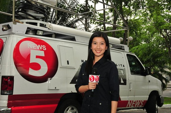 菲美女记者随调查团赴台 台媒注意力瞬间转向(2)