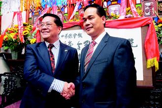 �����¼�����λ��½�����·þɽ�ɽ�л��ܻ��