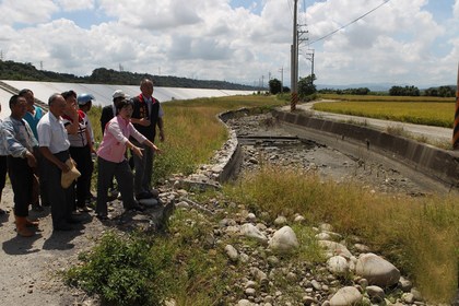 ̨��̨���µ̷���Ϲ��ˮ���Ӵ���ũ����ˮ��