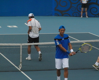 ����������ս����Ļ̨��һ��¬��ѫ��ڣ�ͼ��