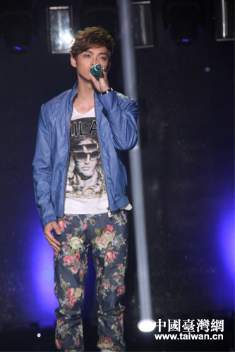 辰亦儒主持挑大梁信、林志炫倾情加盟情歌汇