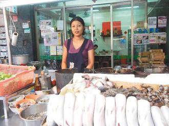 ̩��������̨��С�Խ��ŵ�����Ҳ�����м壨ͼ��