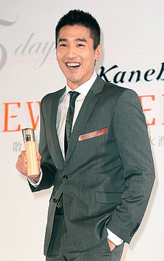 赵又廷深情拍广告透露女主角像高圆圆(图)