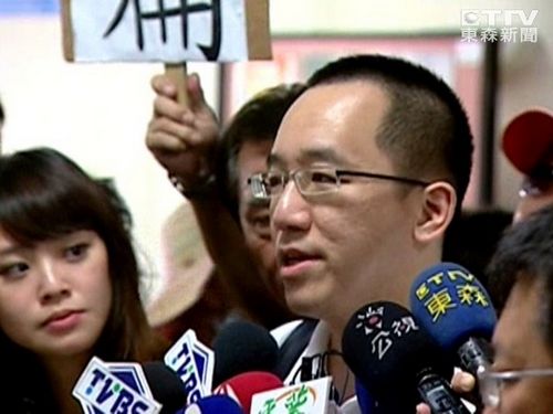 陈水扁之子申请重回民进党称愿当一辈子党义工