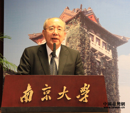 吴伯雄谈两岸和平发展:理性而聪明的方向