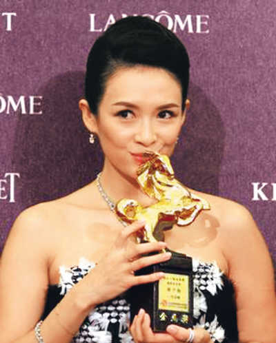 金马奖看点多:李安谈“失恋”名导家人卖面条