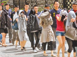 ��������Ů�绰������ƭ44����ʶ8����һ��δ��