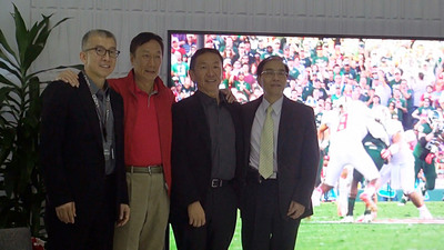 郭台铭现身国际消费电子展谈大尺寸电视发展