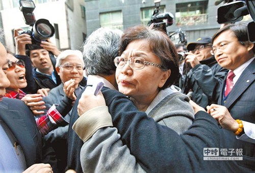 陈水扁爱将郭瑶琪称自己含冤入狱泪洒当场(图)