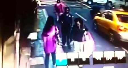 台信义线开通游客暴增店家捧钱存银行成歹徒肥羊