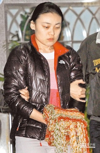 ̨Ǳ��Ů���ٱ����ݡ����ڳ��ˡ�����׷�ǿ���