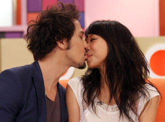 闪婚1年和平分手胡婷婷与男星Julio惊爆离婚