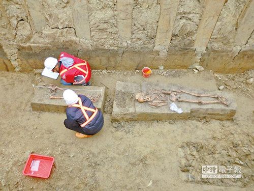 ̨���ڳ�2800��ǰ�ź��ݼ���Ϊ����Ļ���ַ��ͼ��